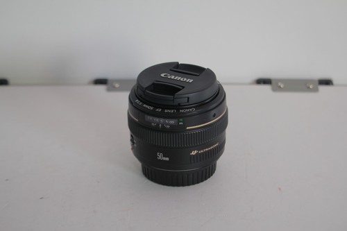 Canon usm ancora in - 1.4,